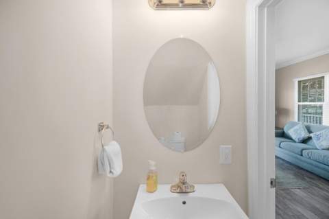 7075 Hawks Cay Boulevard, Duck Key FL - photo 10 of 54