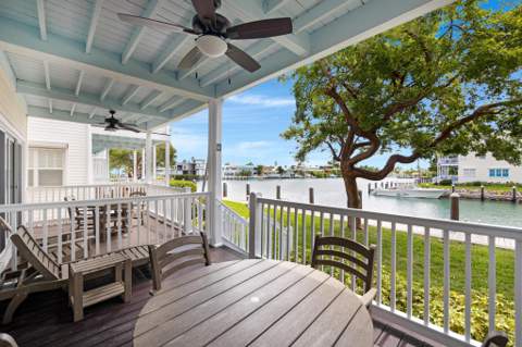 7075 Hawks Cay Boulevard, Duck Key FL - photo 11 of 54