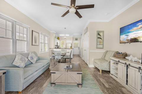 7075 Hawks Cay Boulevard, Duck Key FL - photo 16 of 54