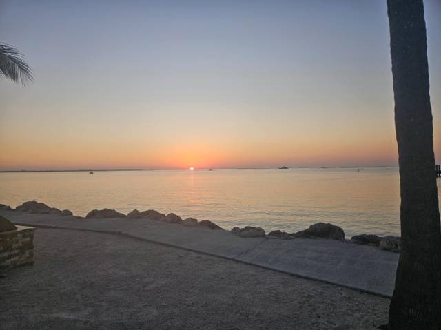 88540 Overseas Highway #605