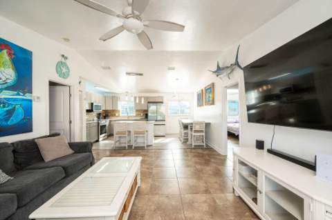 24347 W Caribbean Drive, Summerland Key FL - photo 10 of 48