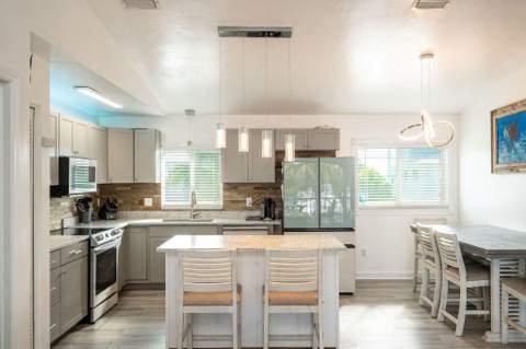 24347 W Caribbean Drive, Summerland Key FL - photo 14 of 48