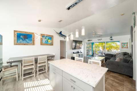 24347 W Caribbean Drive, Summerland Key FL - photo 19 of 48