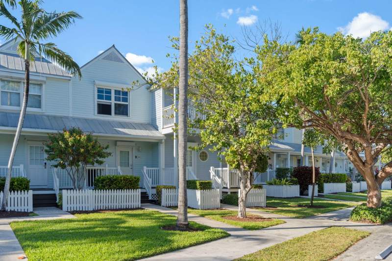 2 bedroom Townhouse at 5086 Sunset Village Drive, Village at Hawks Cay (61.0), Duck Key — photo 3
