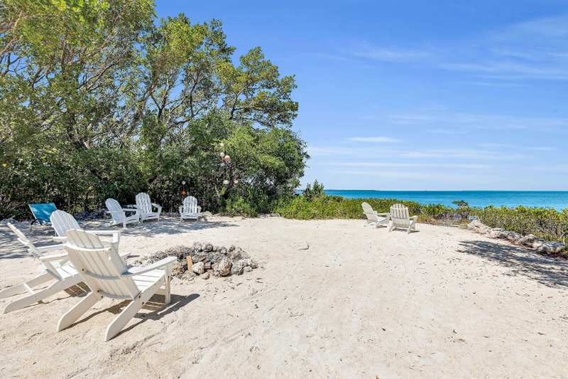 2 bedroom Condominium at 88500 Overseas Highway #429, Summer Sea (88.5), Plantation Key — photo 1