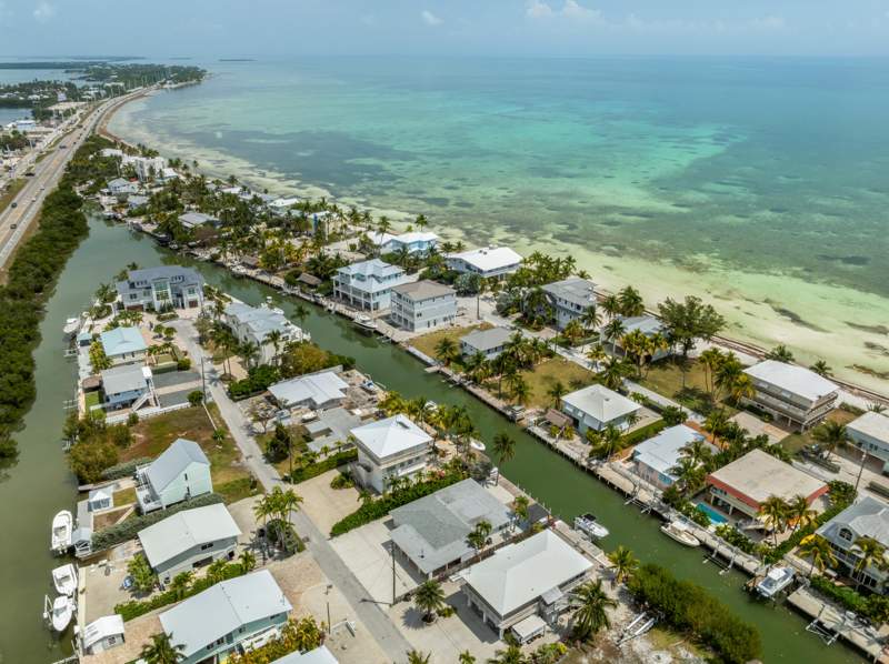 3 bedroom Single Family Residence at 159 Iroquois Drive, Lower Mat Bch (74.0), Lower Matecumbe — photo 3