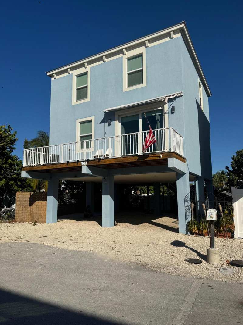 3 bedroom Single Family Residence at 655 92Nd St Ocean Street, Gulfstream Village (52.0), Marathon — photo 1