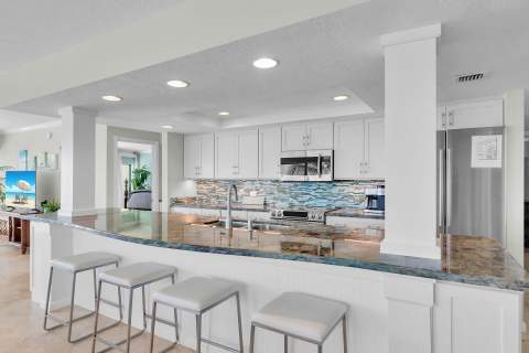 1133 W Ocean Drive #17, Key Colony FL - photo 9 of 53