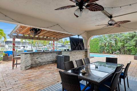272 W Seaview Drive, Duck Key FL - photo 21 of 26