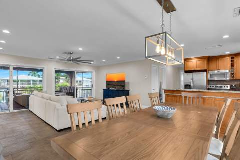 272 W Seaview Drive, Duck Key FL - photo 10 of 26