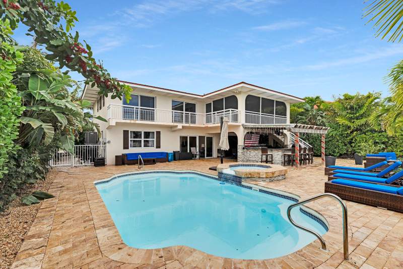 3 bedroom Single Family Residence at 272 W Seaview Drive, Plantation Island (61.0), Duck Key — photo 3