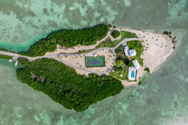 6 bedroom Single Family Residence at 79775 Overseas Highway, Tea Table (79.5), Upper Matecumbe Key Islamorada — photo 4