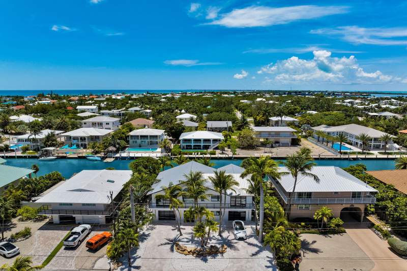 4 bedroom Single Family Residence at 362 E Seaview Drive, Yacht Club Island (61.0), Duck Key — photo 4
