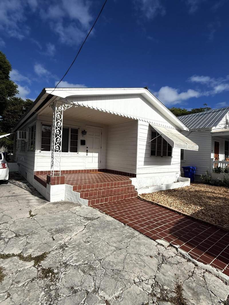 2 bedroom Single Family Residence at 1 & 2 Aronovitz Lane, Old Town - Unlisted (1.0), Key West — photo 2