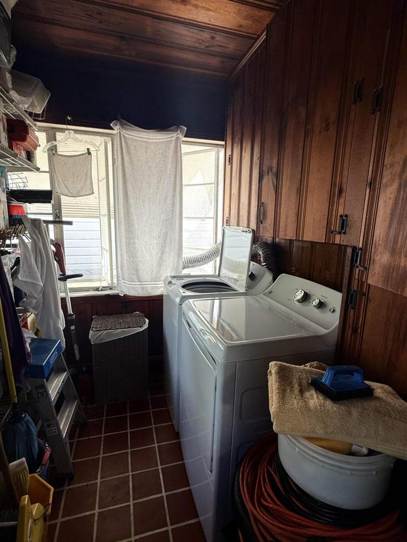 2 bedroom Single Family Residence at 1 & 2 Aronovitz Lane, Old Town - Unlisted (1.0), Key West — photo 3