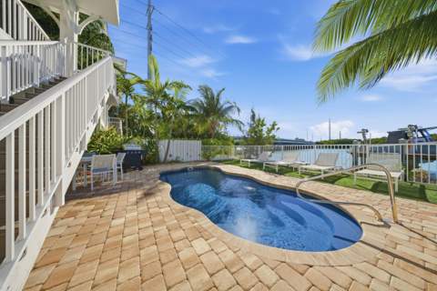 11890 1st Ave Gulf #2, Marathon FL - photo 8 of 67