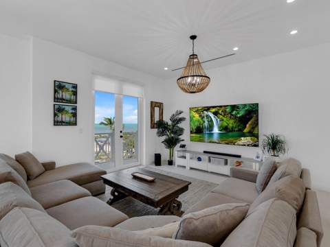 317 E Seaview Circle, Duck Key FL - photo 23 of 50