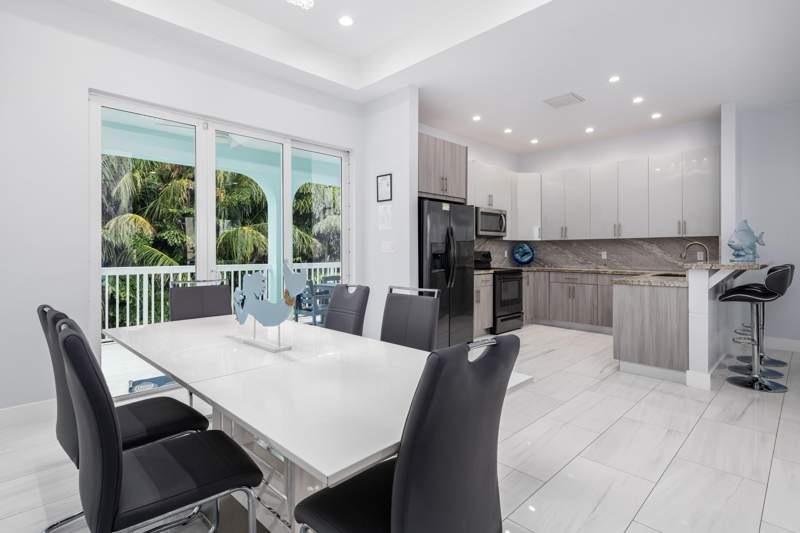 5 bedroom Single Family Residence at 426 Calle Limon, Waloriss Sub (49.5), Marathon — photo 4