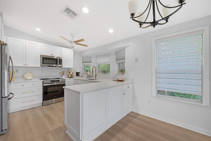 3 bedroom Single Family Residence at 31240 Avenue H, Sands Sub (31.0), Big Pine Key — photo 3