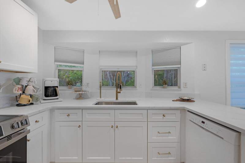 3 bedroom Single Family Residence at 31240 Avenue H, Sands Sub (31.0), Big Pine Key — photo 4