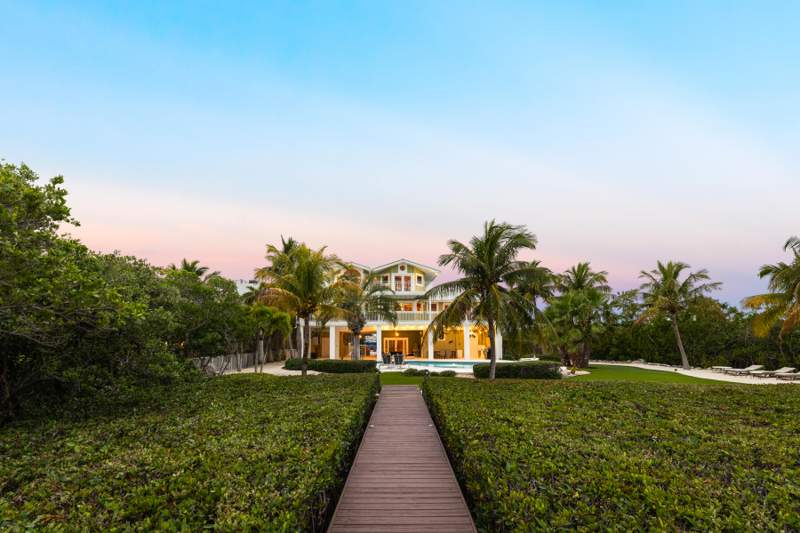 5 bedroom Single Family Residence at 51 Mutiny Place, Buccaneer Point (98.0), Key Largo — photo 4