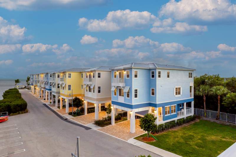 3 bedroom Townhouse at 19 W Playa Largo Boulevard, Unplatted Mm 97 - 107 (98.0), Key Largo — photo 2