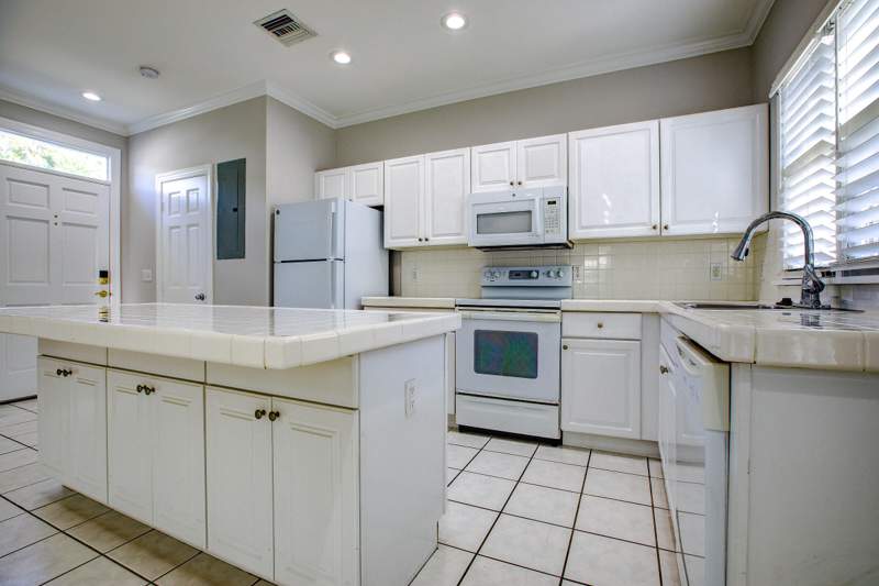 2 bedroom Single Family Residence at 202 Golf Club Drive, Key West Golf Club Dev (4.0), Key West — photo 4
