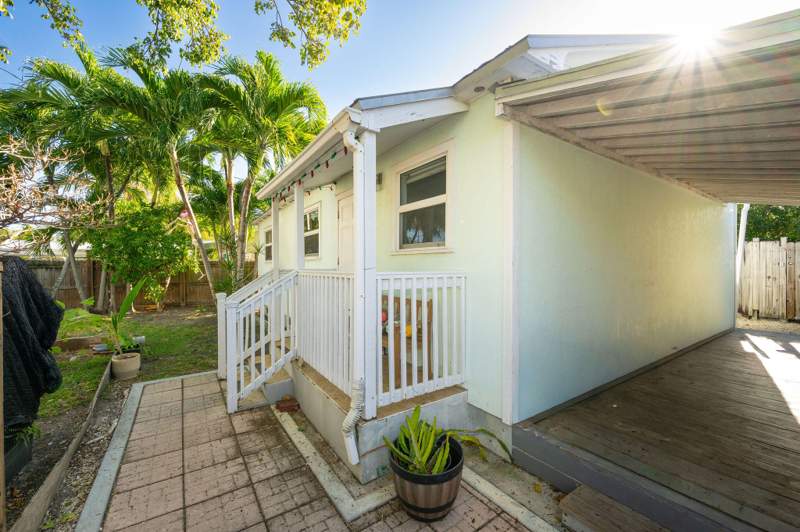 4 bedroom Duplex at 2004 Patterson Avenue, Key West Realty Cos Sub (3.0), Key West — photo 2