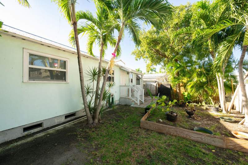 4 bedroom Duplex at 2004 Patterson Avenue, Key West Realty Cos Sub (3.0), Key West — photo 4