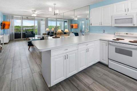 1901 S Roosevelt Boulevard #202 W, Key West FL - photo 9 of 36