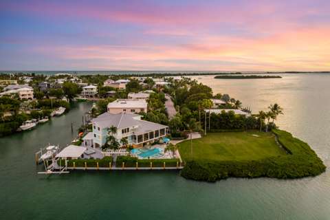 186 & 165 Bayview Drive, home for sale in Lower Matecumbe 33036
