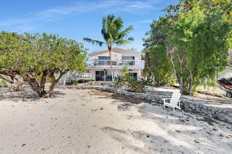 1 bedroom Single Family Residence at 100 Point Pleasant Drive, Point Pleasant (99.5), Key Largo — photo 4