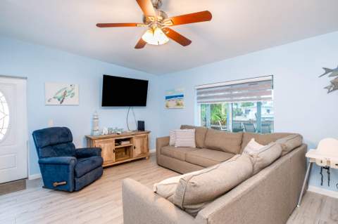 410 10Th Street, Key Colony FL - photo 12 of 67