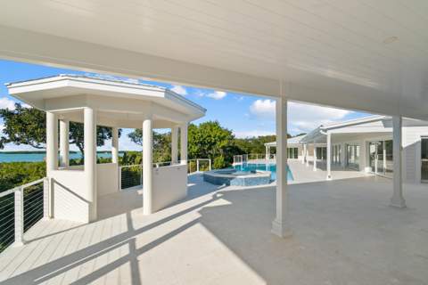 81486 Overseas Highway, Upper Matecumbe Key Islamorada FL - photo 10 of 26