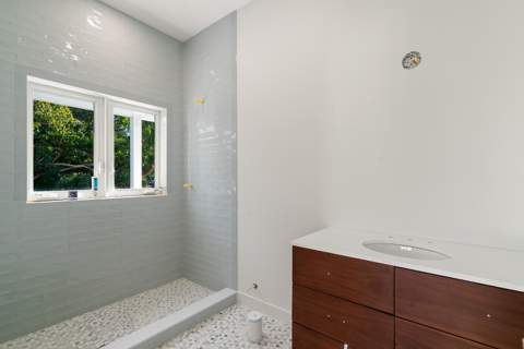 81486 Overseas Highway, Upper Matecumbe Key Islamorada FL - photo 21 of 26