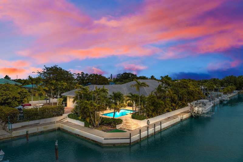 4 bedroom Single Family Residence at 20920 5th Avenue, Cudjoe Gardens (21.0), Cudjoe Key — photo 1