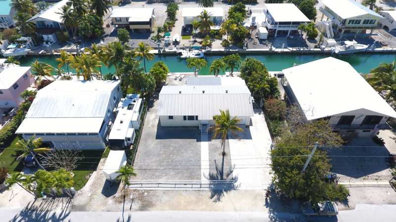 2 bedroom Single Family Residence at 29544 Independence Avenue, Pine Channel Estates (29.5), Big Pine Key — photo 1