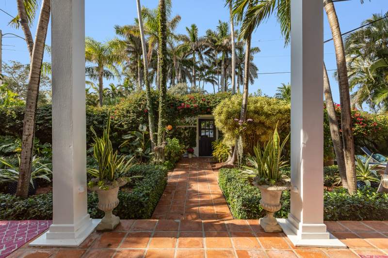 6 bedroom Single Family Residence at 906 Johnson Street, Martello Towers (1.0), Key West — photo 4