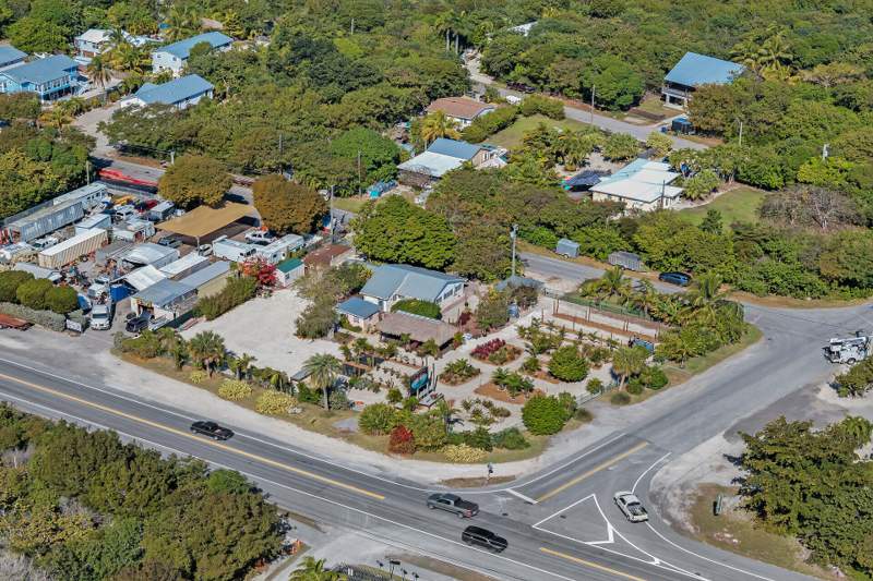 1 bedroom Single Family Residence at 27001 Overseas Highway, Ramrod Shores (27.0), Ramrod Key — photo 2