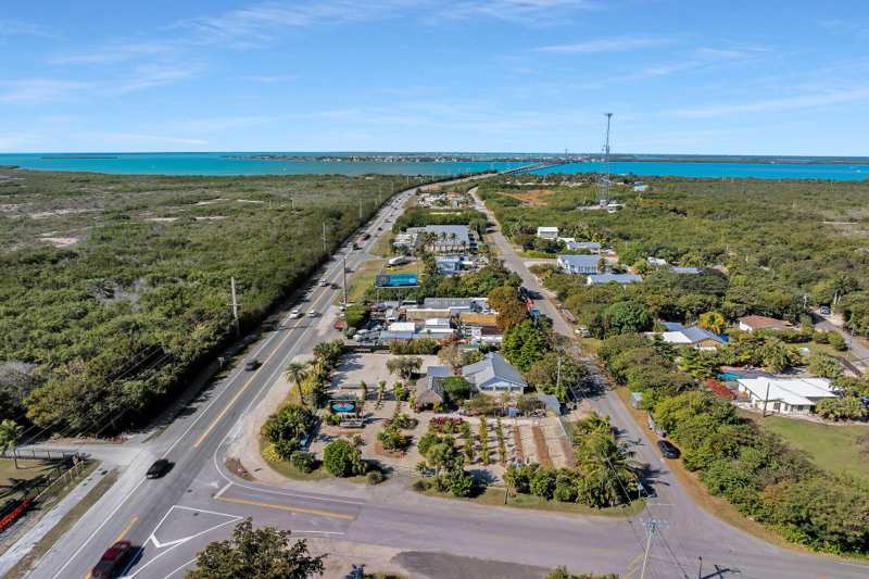 1 bedroom Single Family Residence at 27001 Overseas Highway, Ramrod Shores (27.0), Ramrod Key — photo 1