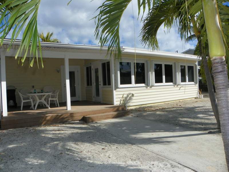 2 bedroom Single Family Residence at 29544 Independence Avenue, Pine Channel Estates (29.5), Big Pine Key — photo 4