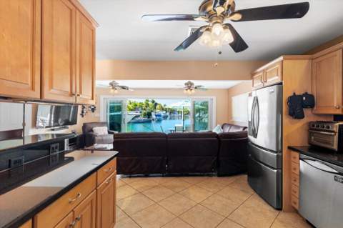 21 Bougainvillea Avenue, Key Haven FL - photo 9 of 34
