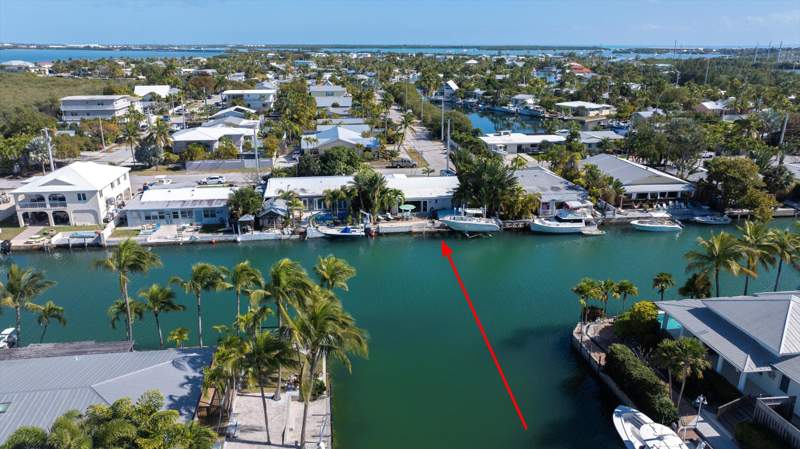 3 bedroom Single Family Residence at 21 Bougainvillea Avenue, Key Haven 5th Add Repl (5.0), Key Haven — photo 4