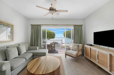 5006 Sunset Village Drive, Duck Key FL - photo 13 of 39