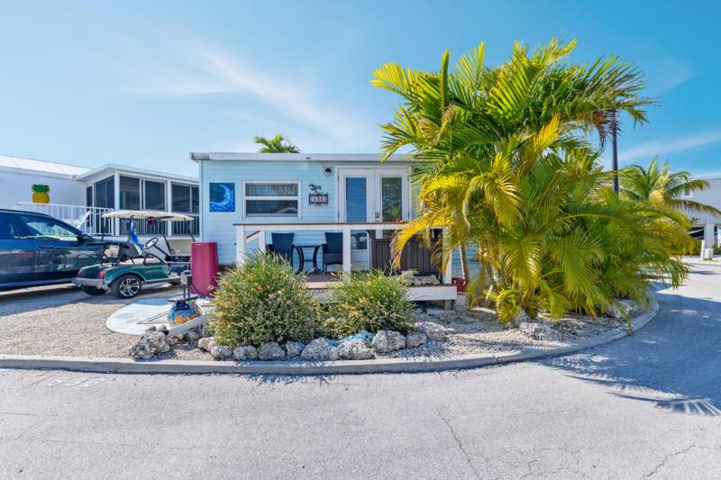 2 bedroom Mobile Home at 701 Spanish Main Drive #536, Venture Out (23.0), Cudjoe Key — photo 2