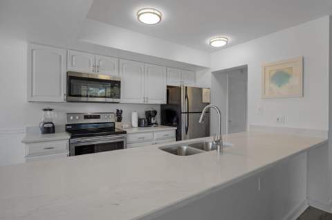 8204 Marina Villas Drive, Duck Key FL - photo 16 of 45
