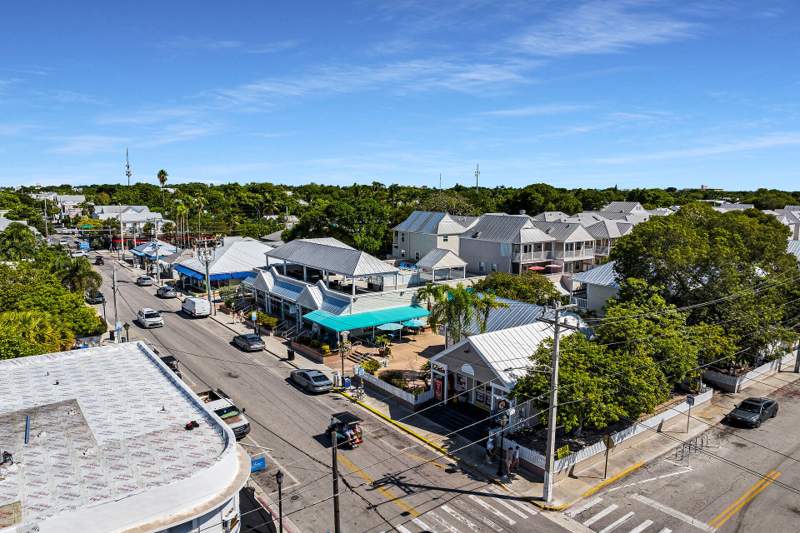 2 bedroom Condominium at 1075 Duval Street #R10, Old Town - Unrecord (1.0), Key West — photo 3