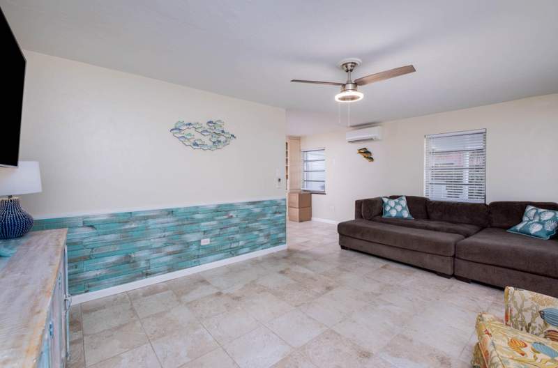 2 bedroom Single Family Residence at 11231 2nd Ave Ocean, Little Venice (53.0), Marathon — photo 2