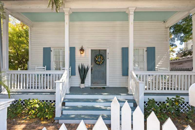 3 bedroom Single Family Residence at 319 Grinnell Street, Old Town - Unlisted (1.0), Key West — photo 1