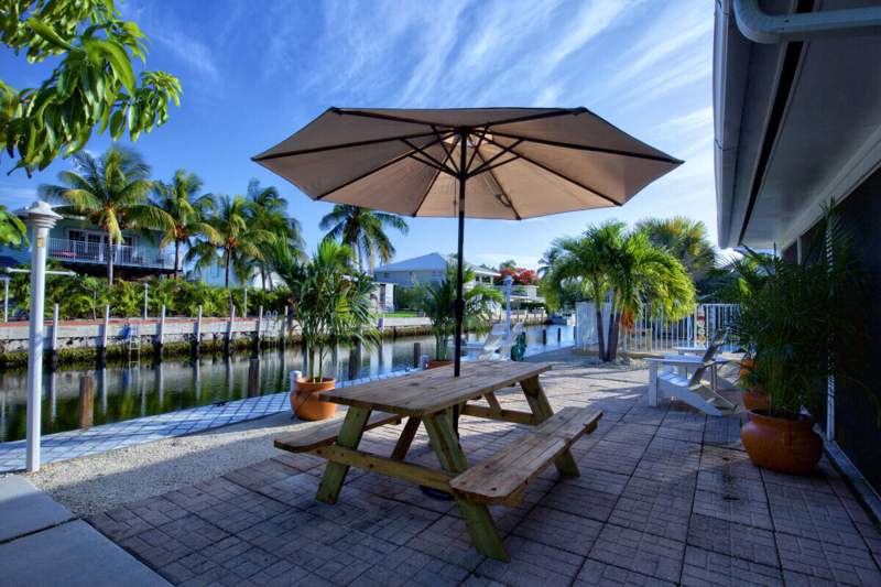 3 bedroom Single Family Residence at 11285 6Th Avenue Gulf, Key Colony Sub (53.0), Marathon — photo 2